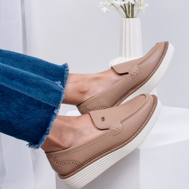 Casual Contender Taupe